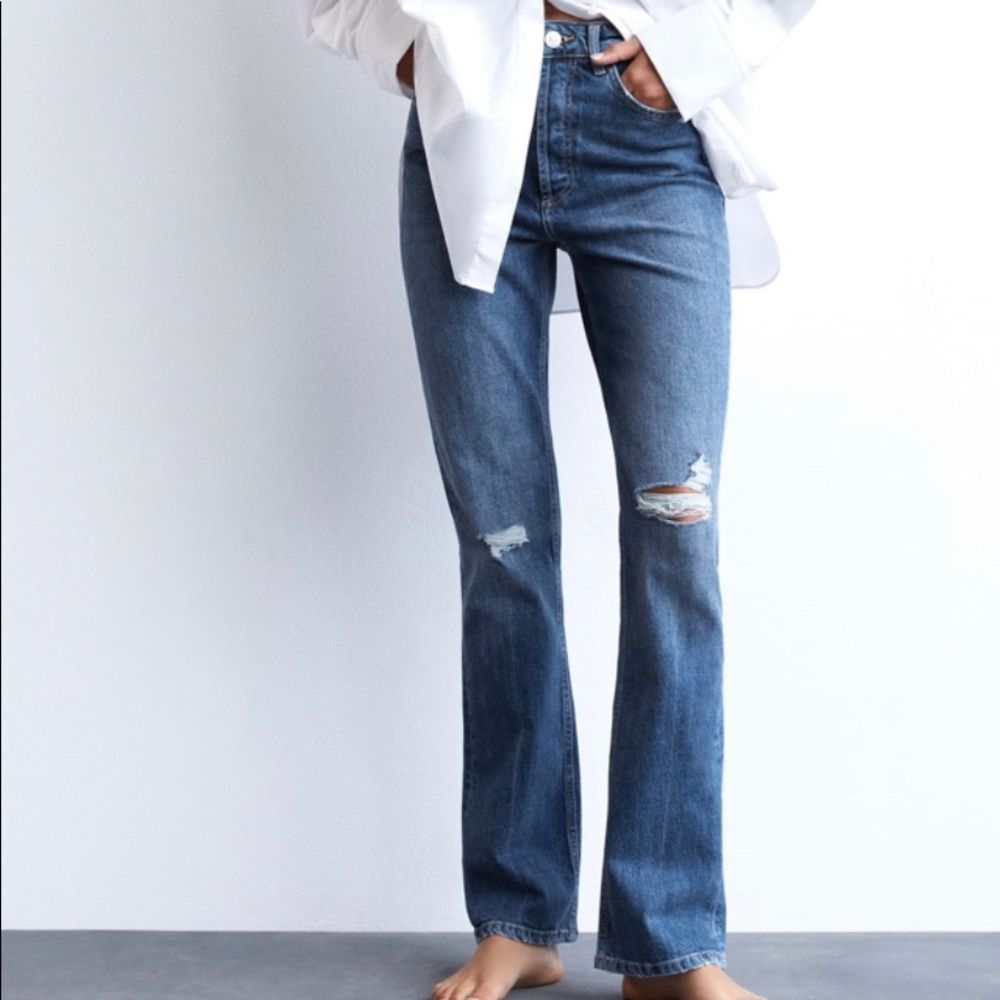 NEW Zara High-waisted bootcut Jeans!